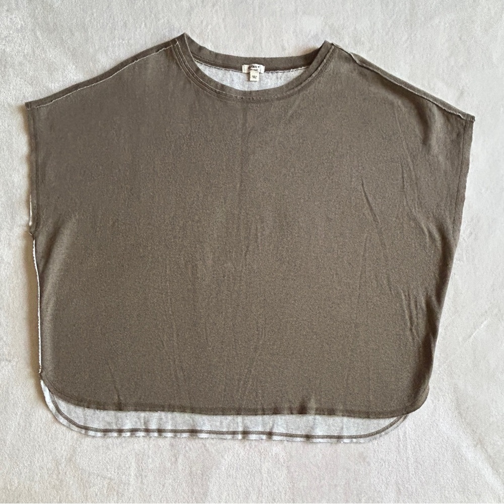Dylan Crew Neck Short Sleeve Dolphin Hem Heather Brown Oversized Top